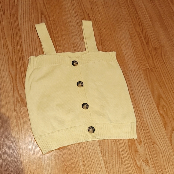 Yellow knitted sleeveless top - Picture 1 of 5